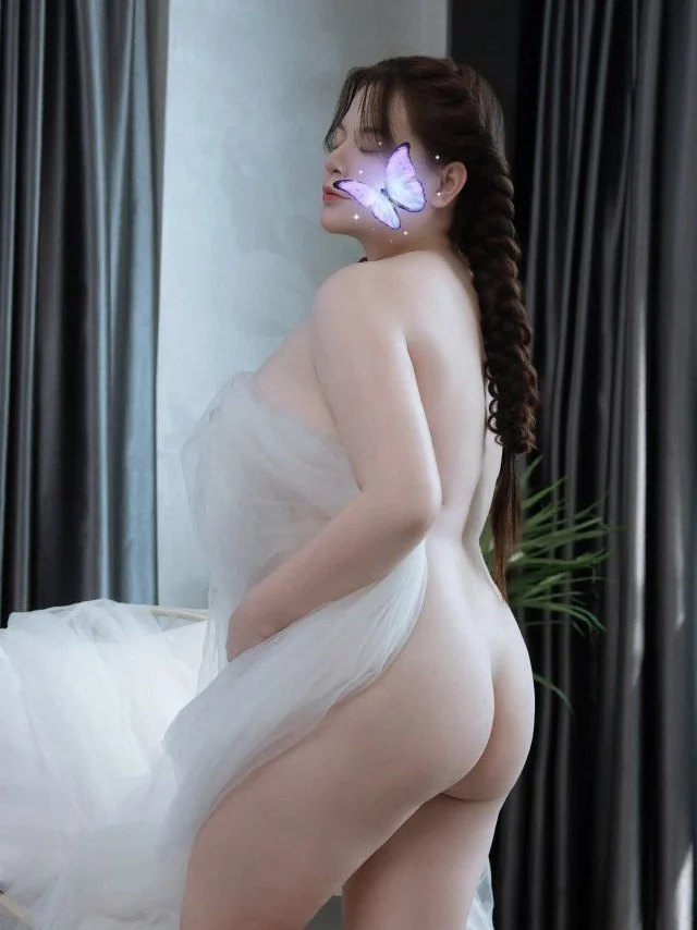 Gái xinh Hà Nội: Bú lồn Đống Đa đêm dâm dục!